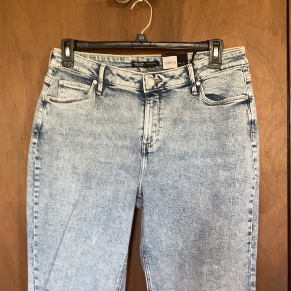 Simply Vera Vera Wang distressed straight power stretch jean size 12 - Picture 12 of 17